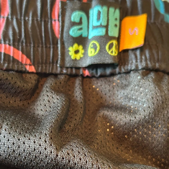 A.LAB SKIPPY BOARDSHORTS size small - Picture 6 of 6